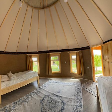 Bosogo Yurt Camp Hotel Bokonbayevo Buitenkant foto