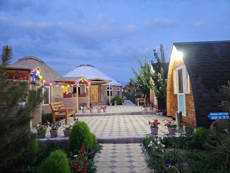 Bosogo Yurt Camp Hotel Bokonbayevo Buitenkant foto